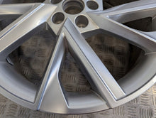 Load image into Gallery viewer, 1x Alufelge 18 Zoll 7.0" 5x100 39ET 657601025A Skoda Kamiq Rim Wheel FEL1173033055bk