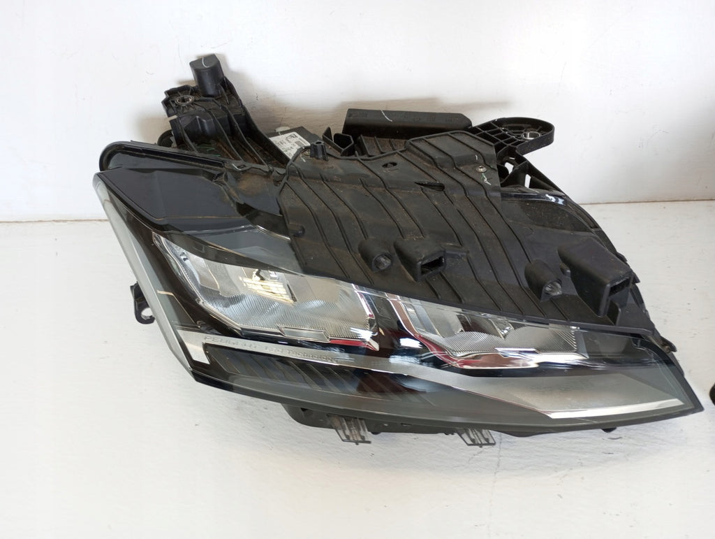 Frontscheinwerfer Peugeot 9849116280 LED Rechts Scheinwerfer Headlight SCH9952140077zm