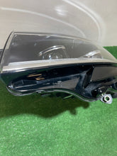 Load image into Gallery viewer, Frontscheinwerfer VW Multivan Caravelle 7L1941035 Links Scheinwerfer Headlight SCH2745635332hw