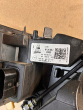 Load image into Gallery viewer, Frontscheinwerfer Seat Ibiza I V 6F1941005E Links Scheinwerfer Headlight SCH1091538176zi