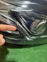 Laden Sie das Bild in den Galerie-Viewer, Frontscheinwerfer Mercedes-Benz W213 A2139067606 LED Rechts Headlight SCH1295254007tq