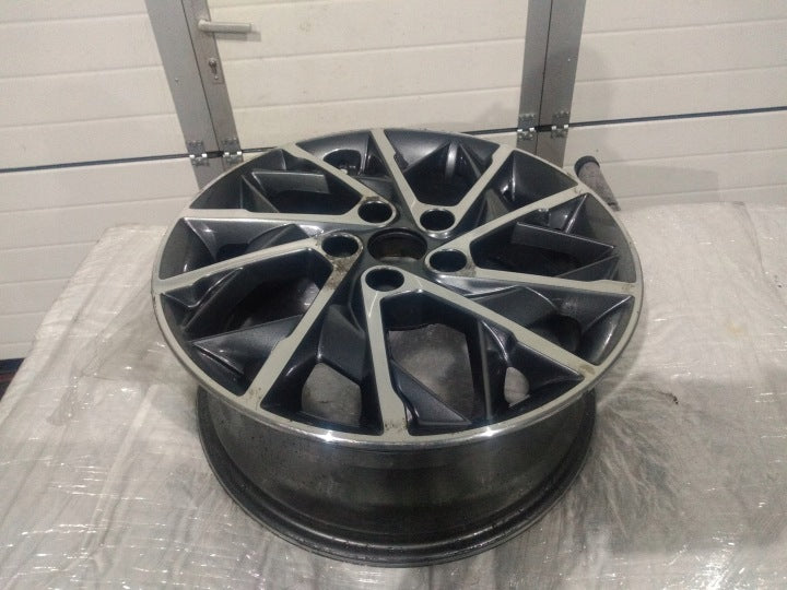 1x Alufelge 17 Zoll 7.0" 5x114.3 53ET Matt Silber 52910-F2CA0 Hyundai Elantra FEL1723378910ab