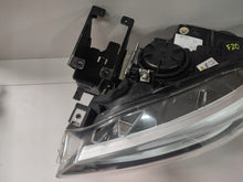 Laden Sie das Bild in den Galerie-Viewer, Frontscheinwerfer BMW 1 F21 F20 Xenon Links Scheinwerfer Headlight SCH9329739378wk
