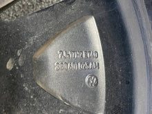 Load image into Gallery viewer, 1x Alufelge 17 Zoll 7.0" 5x112 40ET Glanz Silber 3G0601025AM VW Passat B8 FEL6151894545le