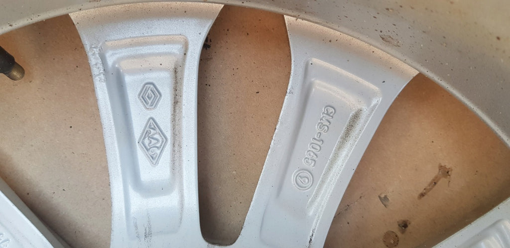 1x Alufelge 16 Zoll 6.5" 5x114.3 44ET Glanz Silber 403005287R Mg Megane Iv FEL8598188439fu