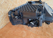 Laden Sie das Bild in den Galerie-Viewer, Frontscheinwerfer Mercedes-Benz W206 A2069068104 LED Links Headlight SCH6071523875yl
