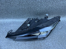 Laden Sie das Bild in den Galerie-Viewer, Frontscheinwerfer Seat Leon 5FB941005D Links Scheinwerfer Headlight SCH4977940406ko