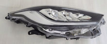 Laden Sie das Bild in den Galerie-Viewer, Frontscheinwerfer Toyota Yaris Full LED Rechts Scheinwerfer Headlight SCH5128123993um