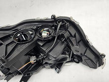 Laden Sie das Bild in den Galerie-Viewer, Frontscheinwerfer Toyota Rav V 4 Rechts Scheinwerfer Headlight SCH1747774763gf