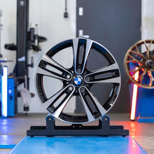 Laden Sie das Bild in den Galerie-Viewer, 4x Alufelge 18 Zoll 8.0" 5x120 34ET Glanz Silber BMW E46 E91 F30 E90 E92 F31 FEL7075314886kb