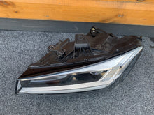 Laden Sie das Bild in den Galerie-Viewer, Frontscheinwerfer Audi Q2 81A941033 Full LED Links Scheinwerfer Headlight