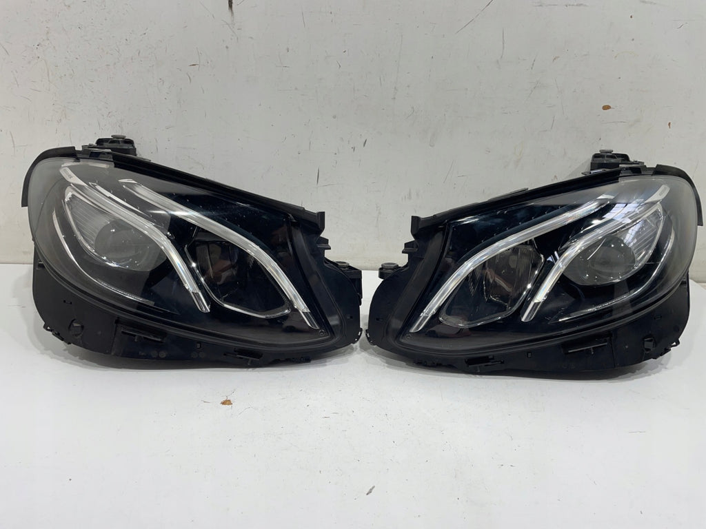 Frontscheinwerfer Mercedes-Benz W213 A2139068808 LED Rechts oder Links SCH9024404493ys
