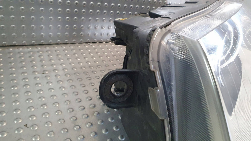 Frontscheinwerfer Audi A6 C6 Xenon Ein Stück (Rechts oder Links) Headlight