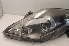 Laden Sie das Bild in den Galerie-Viewer, Frontscheinwerfer Renault Laguna III Coupe 260603355R Xenon Links Headlight