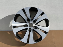 Load image into Gallery viewer, 1x Alufelge 18 Zoll 7.0" 5x114.3 40 5ET 52910-3U300 Kia Sportage Rim Wheel FEL9606602774bz