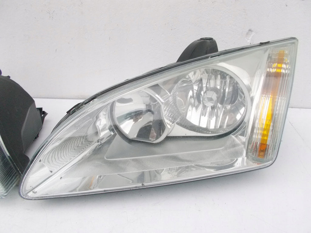 Frontscheinwerfer Ford Focus 4M51-13101-JD 4M51-13W029-JC LED Rechts oder Links