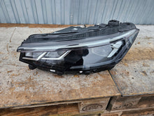 Load image into Gallery viewer, Frontscheinwerfer VW Passat 3J1941005 Links Scheinwerfer Headlight SCH9853763744ve
