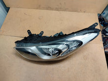 Load image into Gallery viewer, Frontscheinwerfer Hyundai I30 92101A6060 Links Scheinwerfer Headlight SCH5892296465mu
