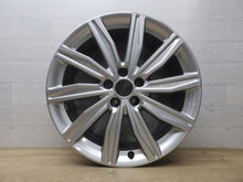 Load image into Gallery viewer, 1x Alufelge 19 Zoll 8.0" 5x112 39ET Glanz Silber 4K0601025M Audi A6 C8 Rim Wheel FEL6572782443sw