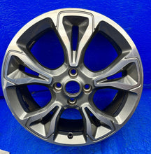 Laden Sie das Bild in den Galerie-Viewer, 1x Alufelge 18 Zoll 7.0" 4x108 47 5ET H1BJ-1007-E1A Ford Fiesta I Rim Wheel FEL9583537925ku