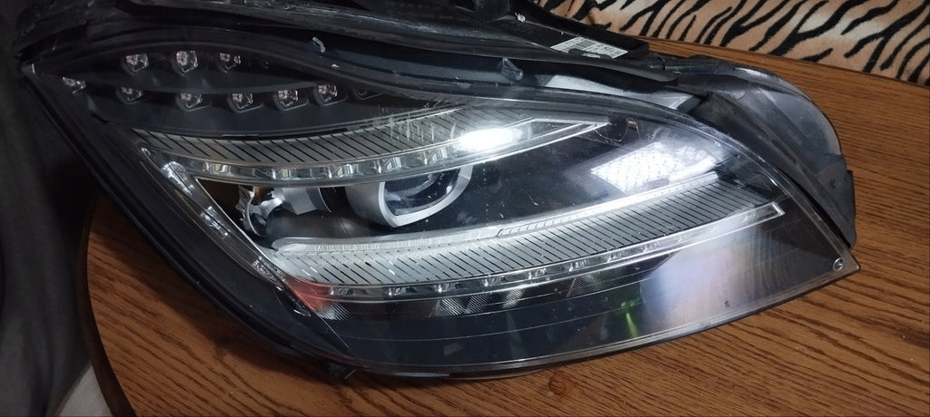 Frontscheinwerfer Mercedes-Benz Cls A2188200259 LED Rechts Headlight SCH9792741931aw