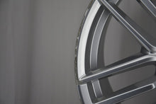 Laden Sie das Bild in den Galerie-Viewer, 1x Alufelge 19 Zoll 10.0" 5x112 46ET Glanz Silber 5A324D7 BMW Rim Wheel FEL8073824100py
