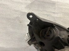 Load image into Gallery viewer, Frontscheinwerfer Opel Corsa D 13186381 Links Scheinwerfer Headlight SCH2504570662yw