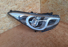 Laden Sie das Bild in den Galerie-Viewer, Frontscheinwerfer Hyundai I40 92102 3ZXXX Xenon Rechts Scheinwerfer Headlight