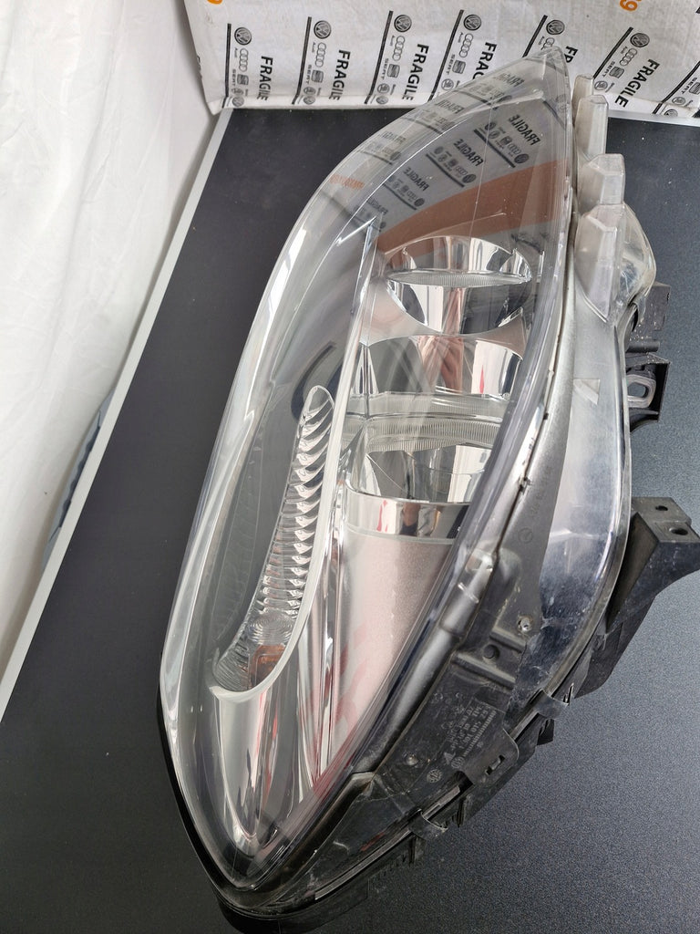 Frontscheinwerfer Mercedes-Benz W246 A2468200261 Rechts Scheinwerfer Headlight SCH7943893639mi
