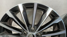 Laden Sie das Bild in den Galerie-Viewer, 1x Alufelge 18 Zoll 7.0" 5x112 43ET 565601025L Skoda Kodiaq Rim Wheel FEL5713837644hl