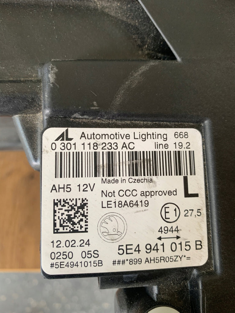 Frontscheinwerfer Skoda Octavia IV 5E4941015B Full LED Links Headlight SCH1240361206vj