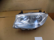 Laden Sie das Bild in den Galerie-Viewer, Frontscheinwerfer Mercedes-Benz Sprinter A9109060000 Links Headlight SCH8899191604ya