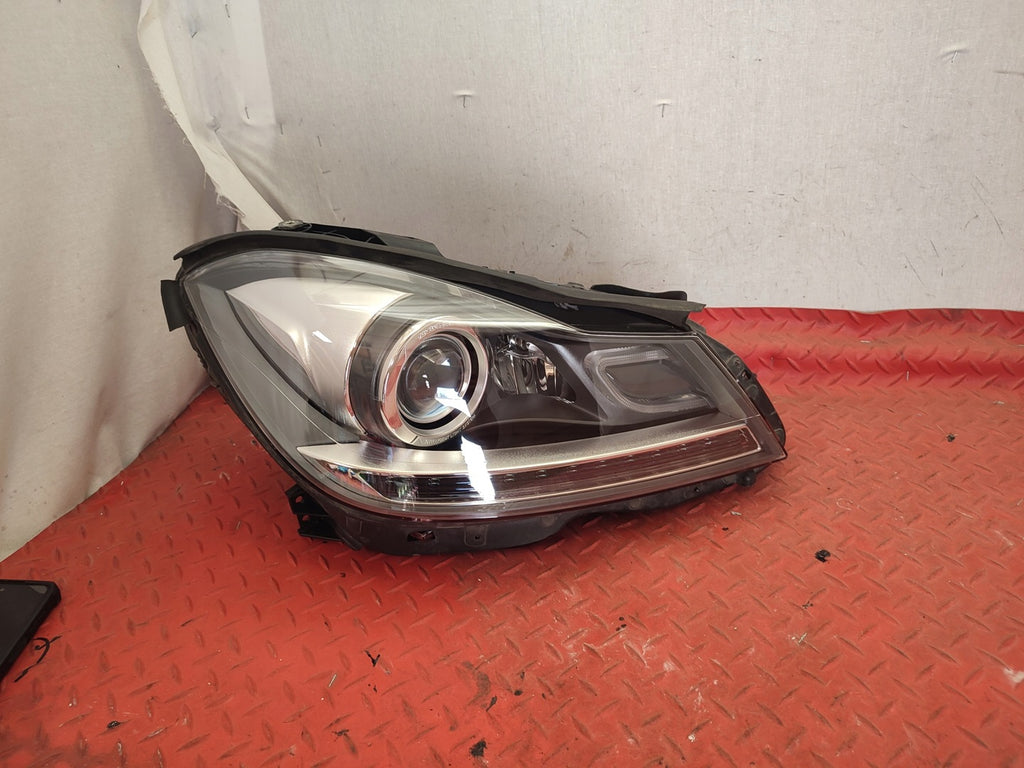 Frontscheinwerfer Mercedes-Benz W204 W2048205959 LED Rechts Headlight