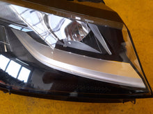 Load image into Gallery viewer, Frontscheinwerfer VW Transporter 7T1941036A Rechts Scheinwerfer Headlight