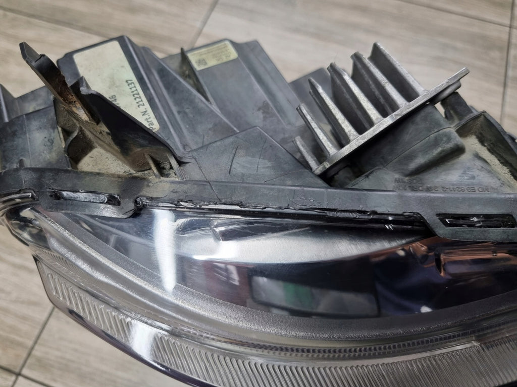 Frontscheinwerfer Volvo 21221137 Xenon Rechts Scheinwerfer Headlight SCH5025713668iy