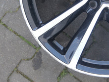 Load image into Gallery viewer, 1x Alufelge 17 Zoll 7.5&quot; 5x112 52 5ET A2464010602 Mercedes-Benz Rim Wheel