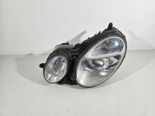 Laden Sie das Bild in den Galerie-Viewer, Frontscheinwerfer Mercedes-Benz W211 103419012223 Xenon Links Headlight SCH5120962871le
