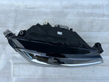 Laden Sie das Bild in den Galerie-Viewer, Frontscheinwerfer Skoda Superb III 3V1941016D Full LED Rechts Headlight
