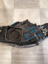 Load image into Gallery viewer, Frontscheinwerfer Ford Fiesta I N1BB13E014AE Rechts Scheinwerfer Headlight SCH9857505318ur