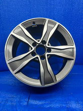 Laden Sie das Bild in den Galerie-Viewer, 1x Alufelge 17 Zoll 7.0&quot; 5x112 A2054010800 Mercedes-Benz W205 Rim Wheel