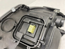 Laden Sie das Bild in den Galerie-Viewer, Frontscheinwerfer BMW 3 E92 7273209-07 Xenon Links Scheinwerfer Headlight