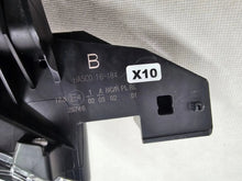 Laden Sie das Bild in den Galerie-Viewer, Frontscheinwerfer Toyota Corolla LED Rechts Scheinwerfer Headlight