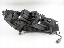 Laden Sie das Bild in den Galerie-Viewer, Frontscheinwerfer Skoda Enyaq 5LB941015B LED Links Scheinwerfer Headlight