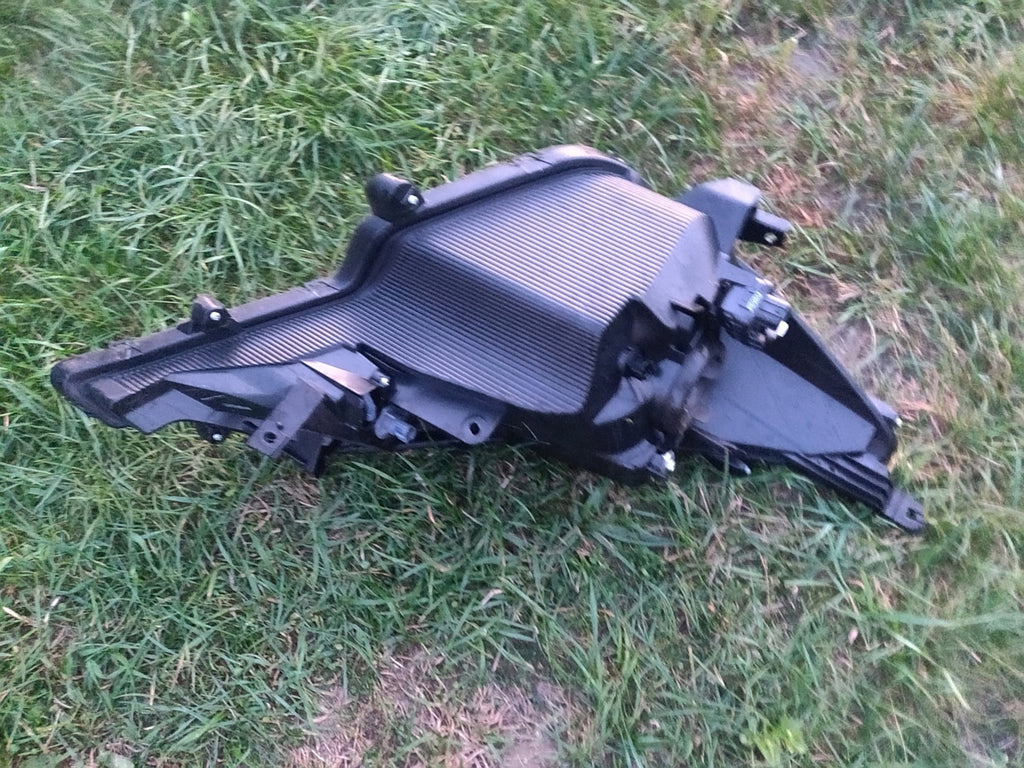 Frontscheinwerfer Mitsubishi Space W Star 8301D445 Links Scheinwerfer Headlight SCH7154577400pn