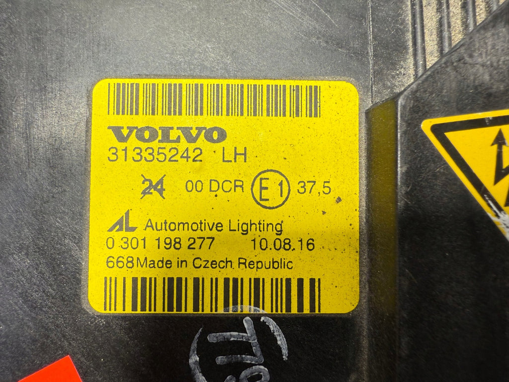 Frontscheinwerfer Volvo S40 31352242 Xenon Ein Stück (Rechts oder Links) SCH4455027635oj
