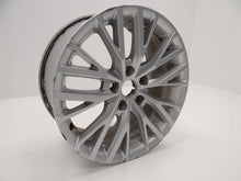 Laden Sie das Bild in den Galerie-Viewer, 1x Alufelge 17 Zoll 7.5" 5x112 46ET Glanz Silber 5FA601025 Seat Leon Rim Wheel FEL1676689222fq