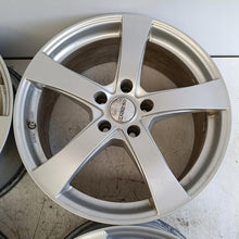 Load image into Gallery viewer, 4x Alufelge 18 Zoll 8.0" 5x114.3 45ET Glanz Silber Toyota Avalon Rim Wheel FEL1053594722wi