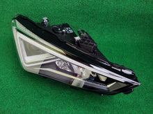 Laden Sie das Bild in den Galerie-Viewer, Frontscheinwerfer Seat Leon 5FB941008F LED Rechts Scheinwerfer Headlight