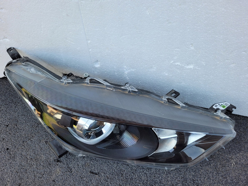 Frontscheinwerfer Toyota Yaris Model LED Rechts Scheinwerfer Headlight SCH2808531480bu