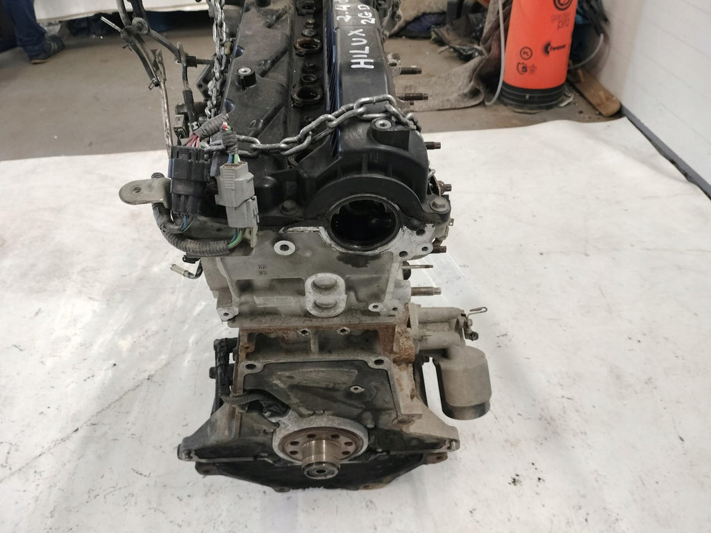 Motor Toyota Hilux 2GD 2.4 Diesel Engine Unkomplett